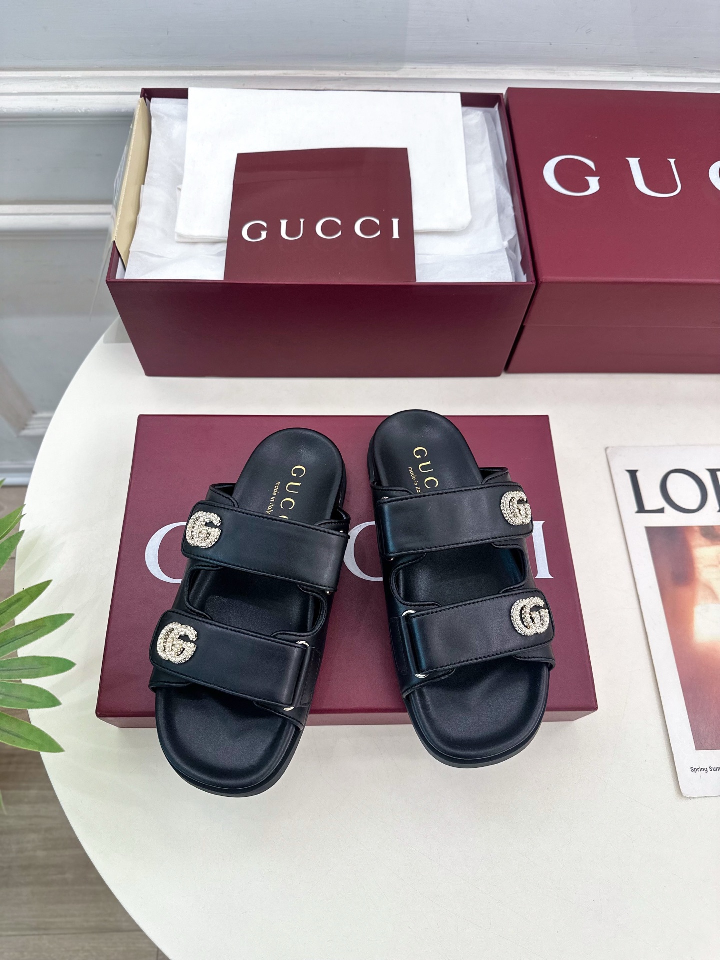 Gucci's new embossed double G-button Velcro beach sandals